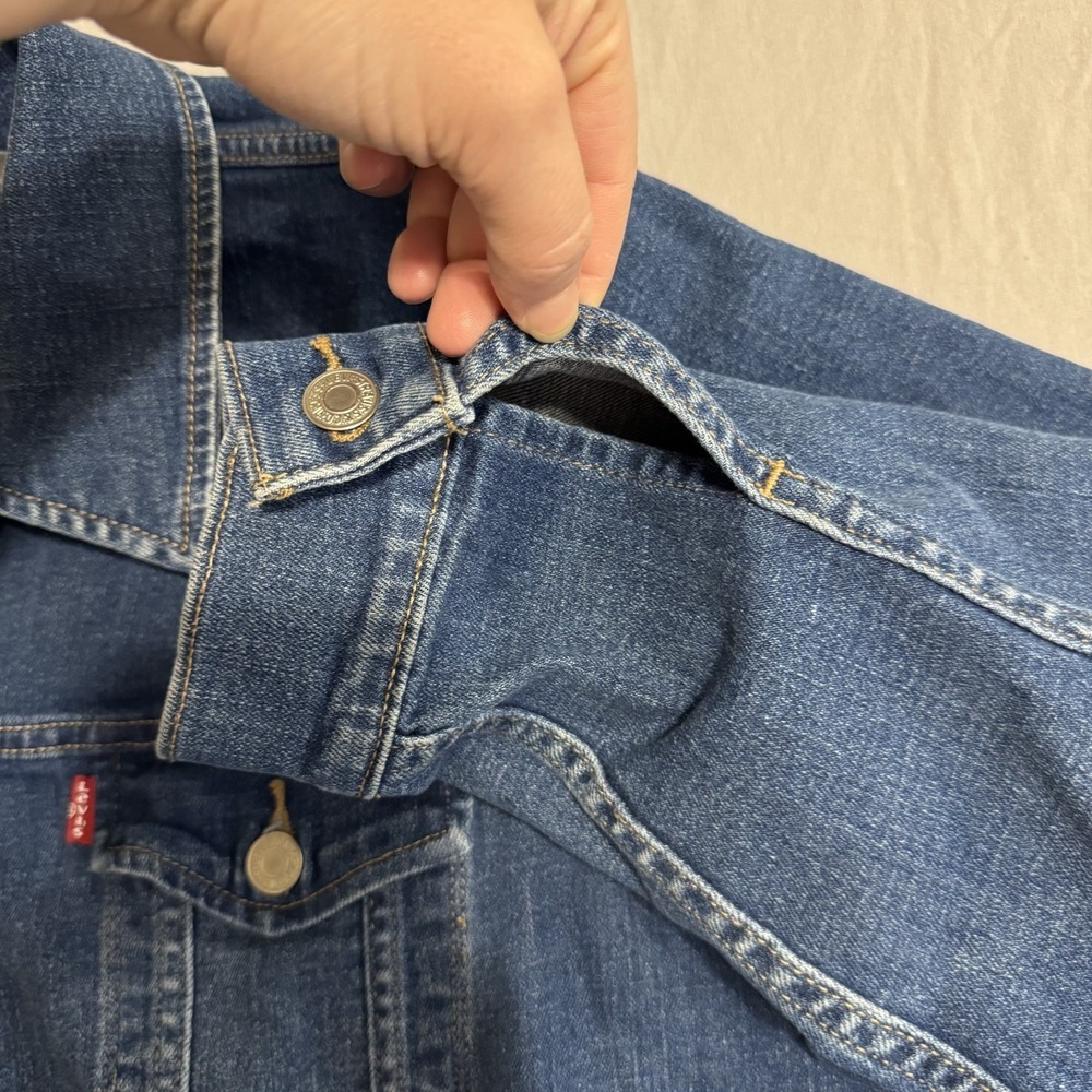 Levi's Women's 3X Denim Trucker Jacket Plus Size Blue Stretch 77994-0049 3XL - Picture 7 of 13